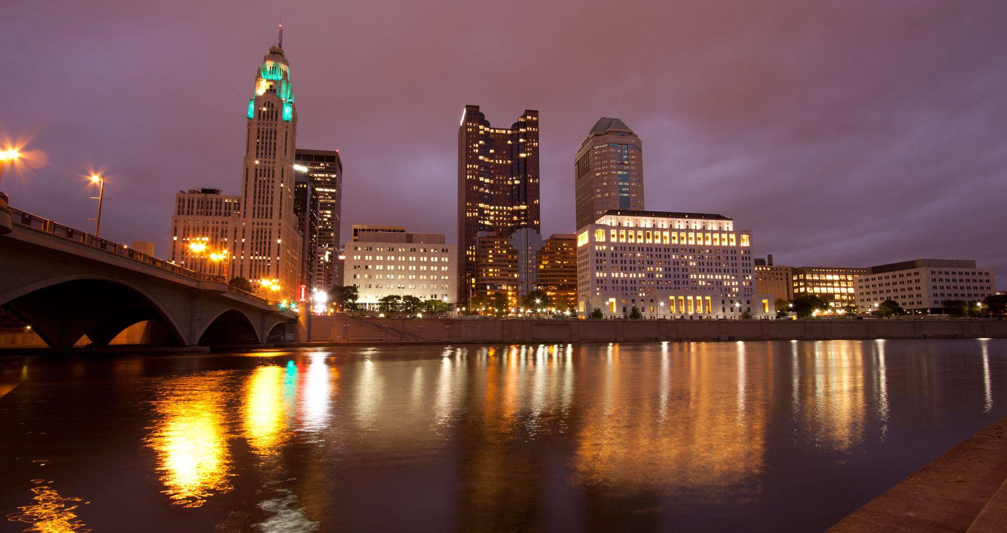 the city of Columbus, Ohio at night